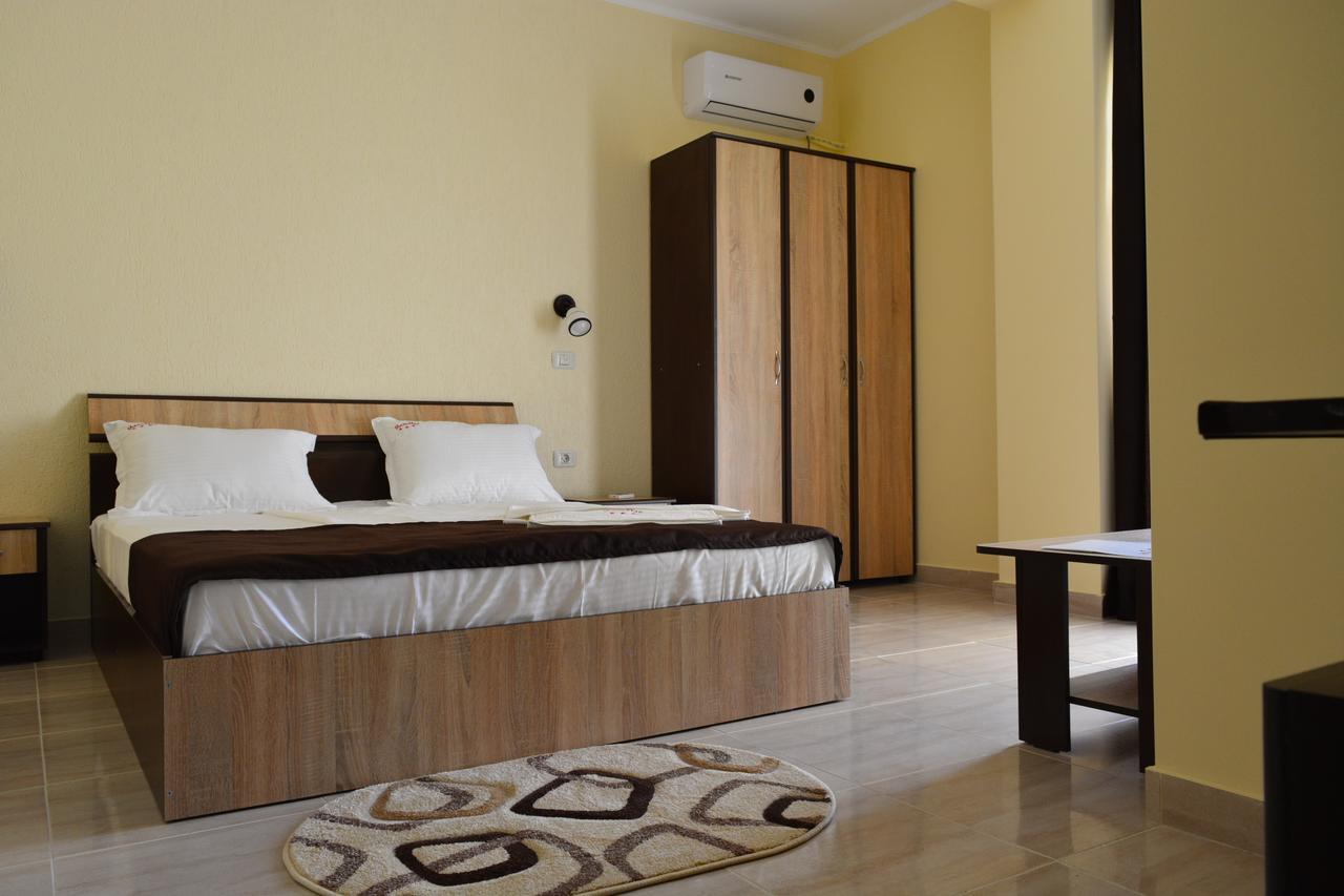 Hotel Maremar Eforie Bagian luar foto